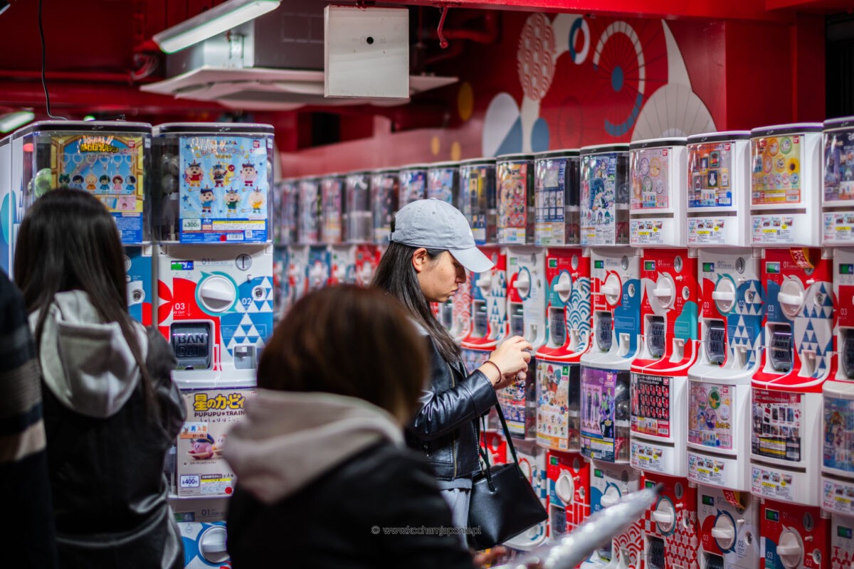Automaty gashapon